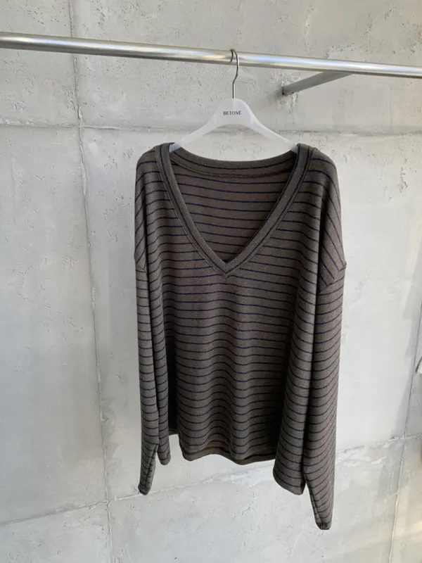 Striped V-Neck Long Sleeve T-Shirt for a Comfortable Casual Look