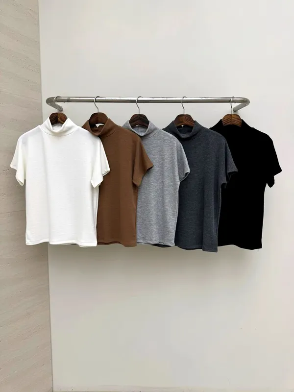 Minimalist Comfortable Women's T-Shirt for Various Occasions