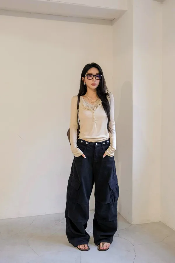 Stylish and Comfortable Women's T-Shirt, Lightweight and Breathable, Perfect for Pairing