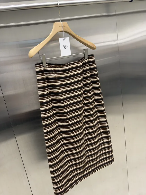 Stylish Striped Women's Midi Skirt - Elevate Your Elegance