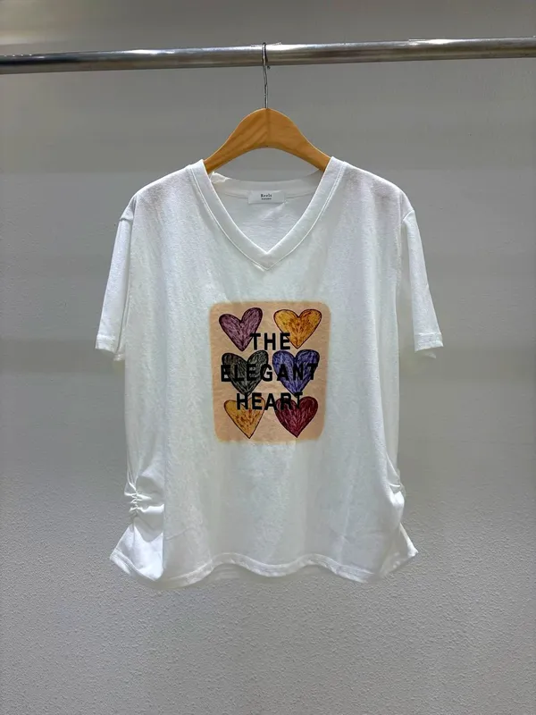 Trendy V-Neck Short Sleeve Top with Heart Pattern
