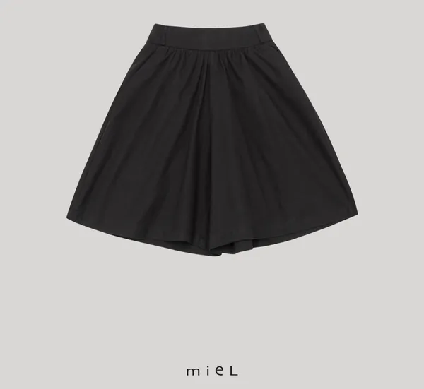 Elegant Women's Dress, Lightweight and Flowing, Perfect for Summer Wear skirt pants
