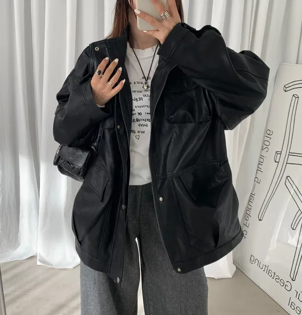 Stylish Black Women's Jacket - Perfect for Any Occasion