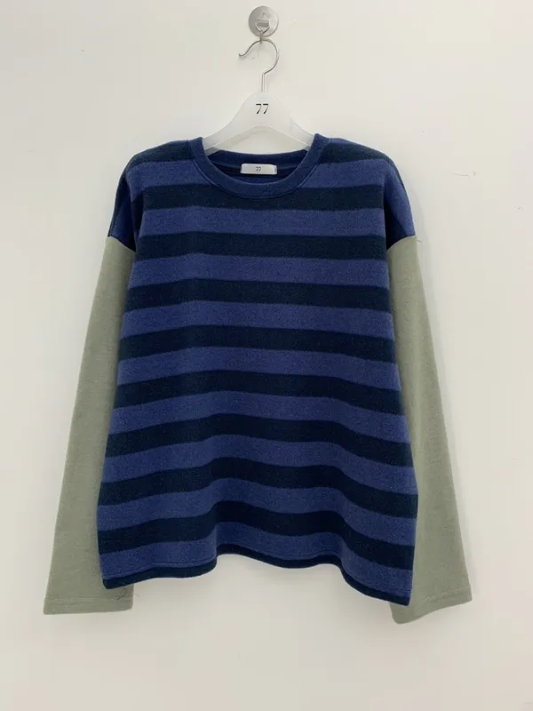 Stylish Striped Long Sleeve Top for Women, Comfortable and Versatile