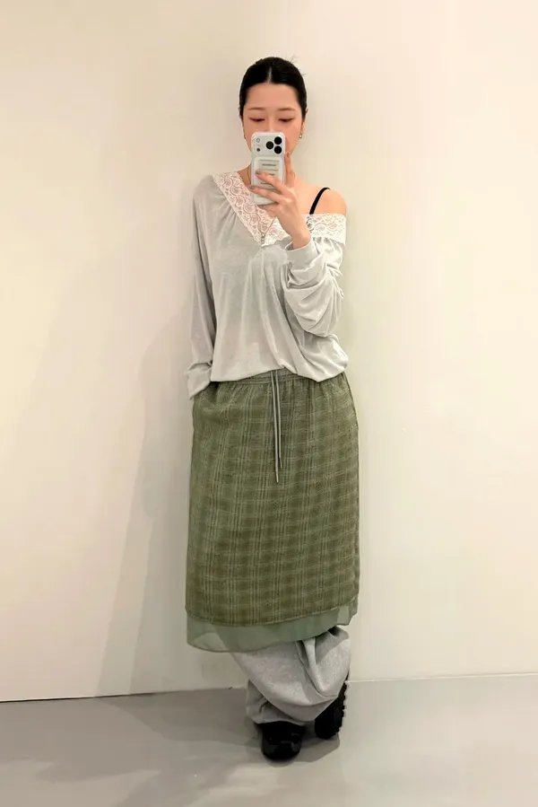 เสื้อยืดผู้หญิงสไตล์แฟชั่นสบาย ๆ ระบายอากาศได้ เหมาะสำหรับการสวมใส่ในชีวิตประจำวัน