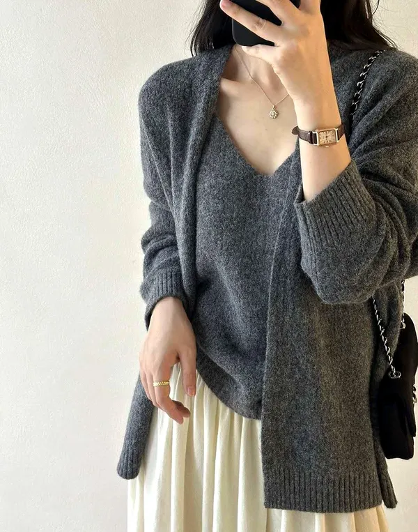 Elegant Women's Outfit Set: Cozy Knit Cardigan + Simple V-Neck Top