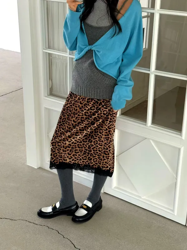 Fashionable Leopard Print Skirt: The Perfect Blend of Elegance and Individuality