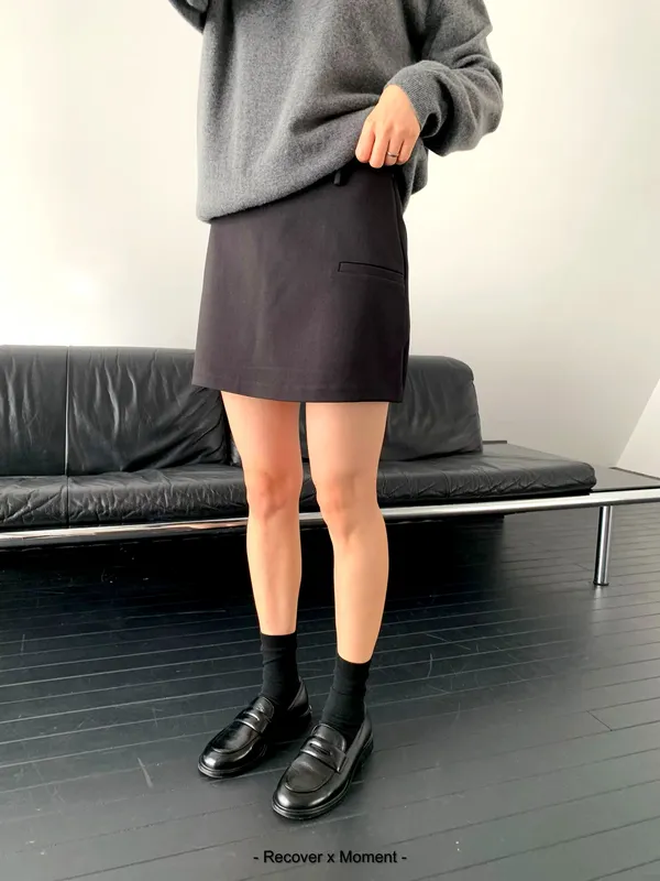 Stylish Minimalist Women's Dress Skirt - Elegance Meets Versatility
