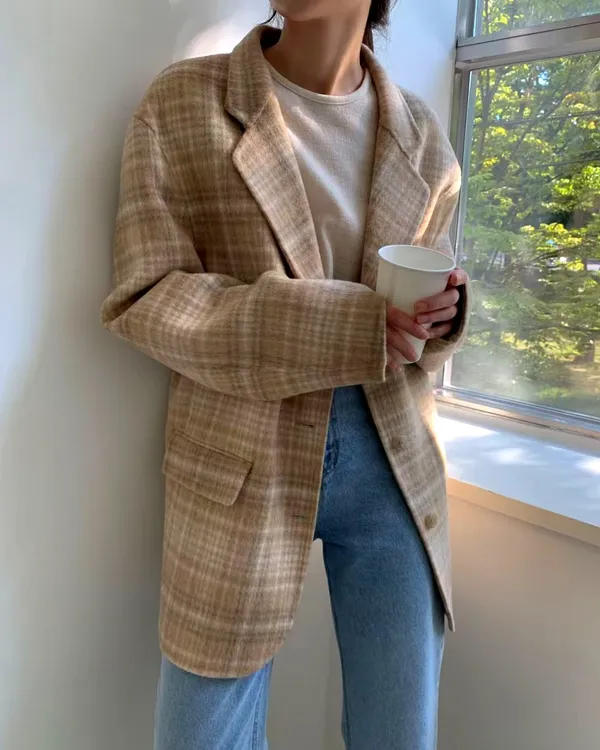 Stylish Plaid Women's Jacket, Warm and Comfortable, Perfect Match