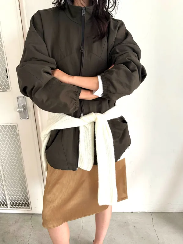 Fashionable and Minimalist Women's Jacket - Lightweight and Comfortable, Perfect for Fall and Winter