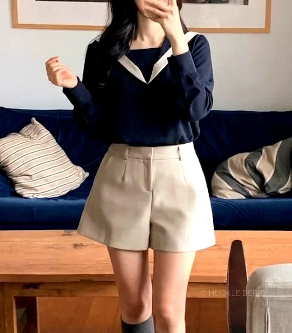 Elegant Women's Shirt with Classic Nautical Design