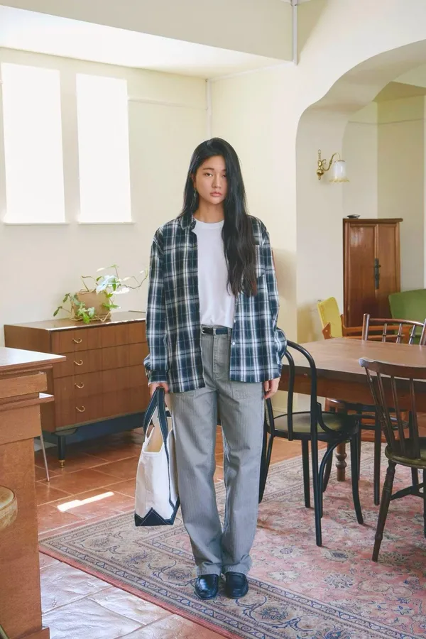 Plaid Shirt for Women - Fashionable Casual Style