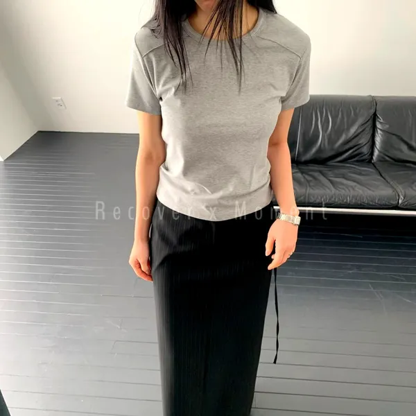 Minimalist Gray Women's Top - Comfortable and Versatile
