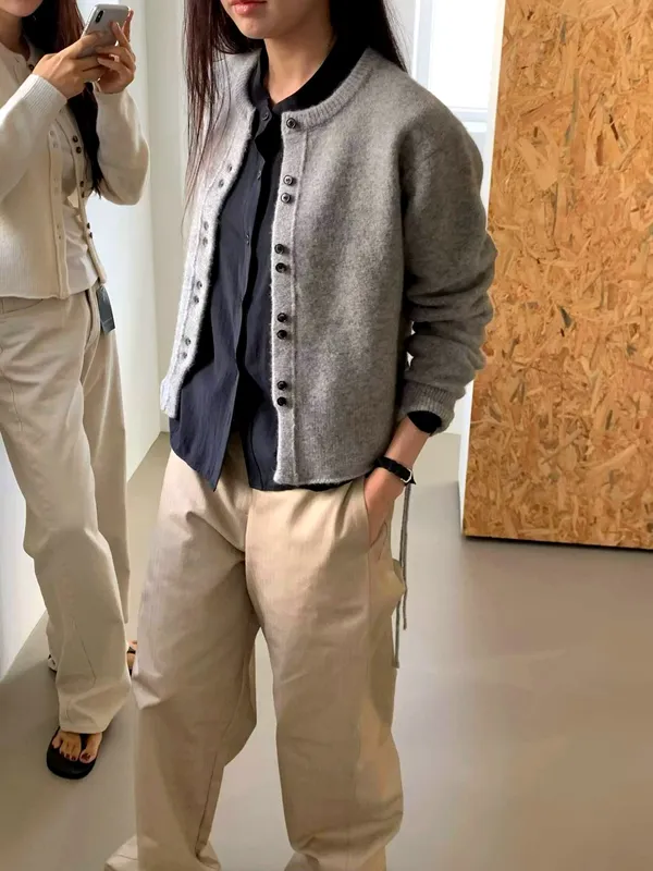 Áo khoác cardigan nữ thời trang và tối giản, thoải mái và dễ phối đồ