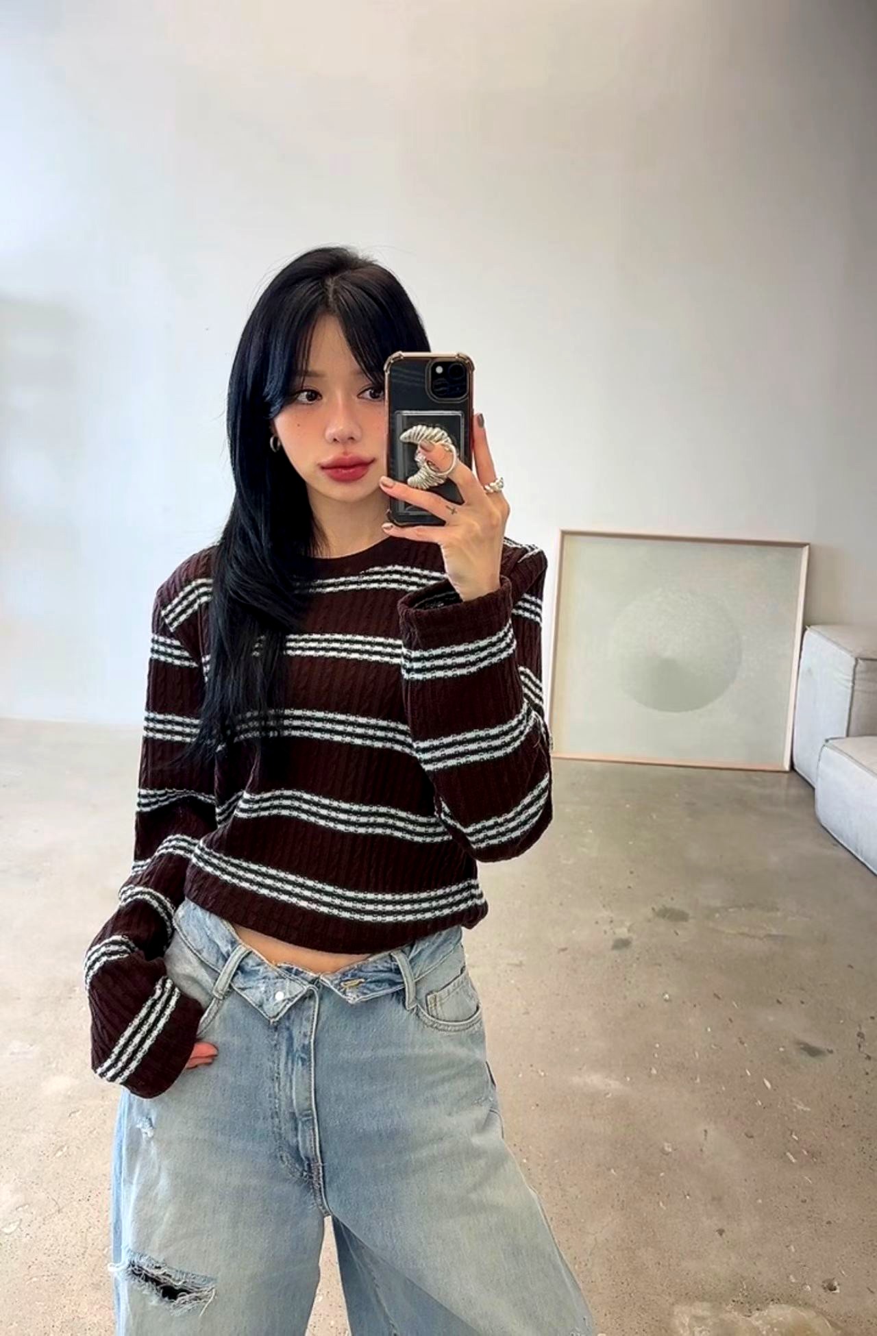 스타일리시한 스트라이프 여성 탑, 편안한 캐주얼 룩