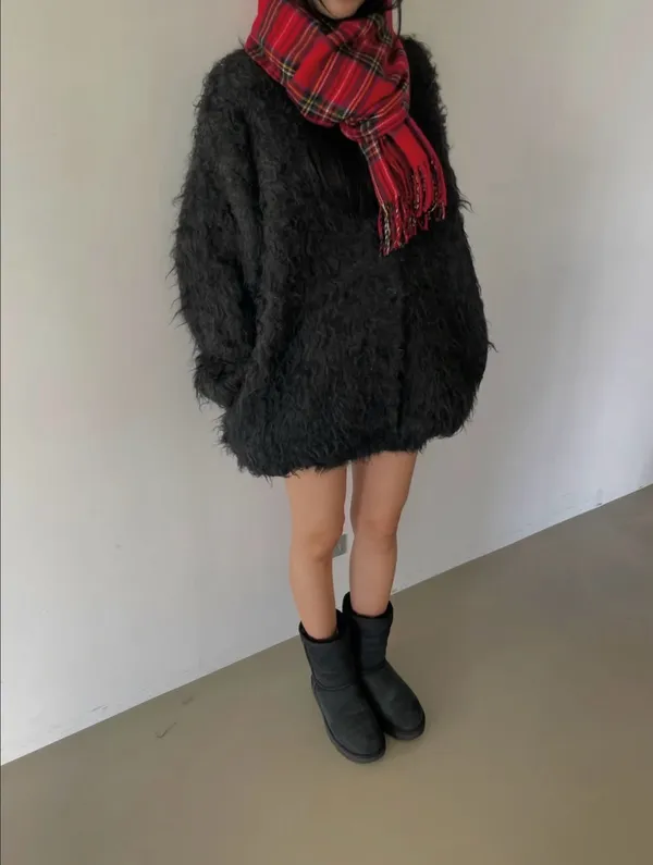 Stylish and Comfortable Women's Shorts, Perfectly Paired with Fall and Winter Coats