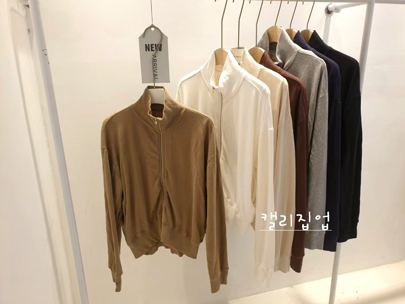 패셔너블한 캐주얼 여성 탑 - 편안하고 다재다능한 신상품