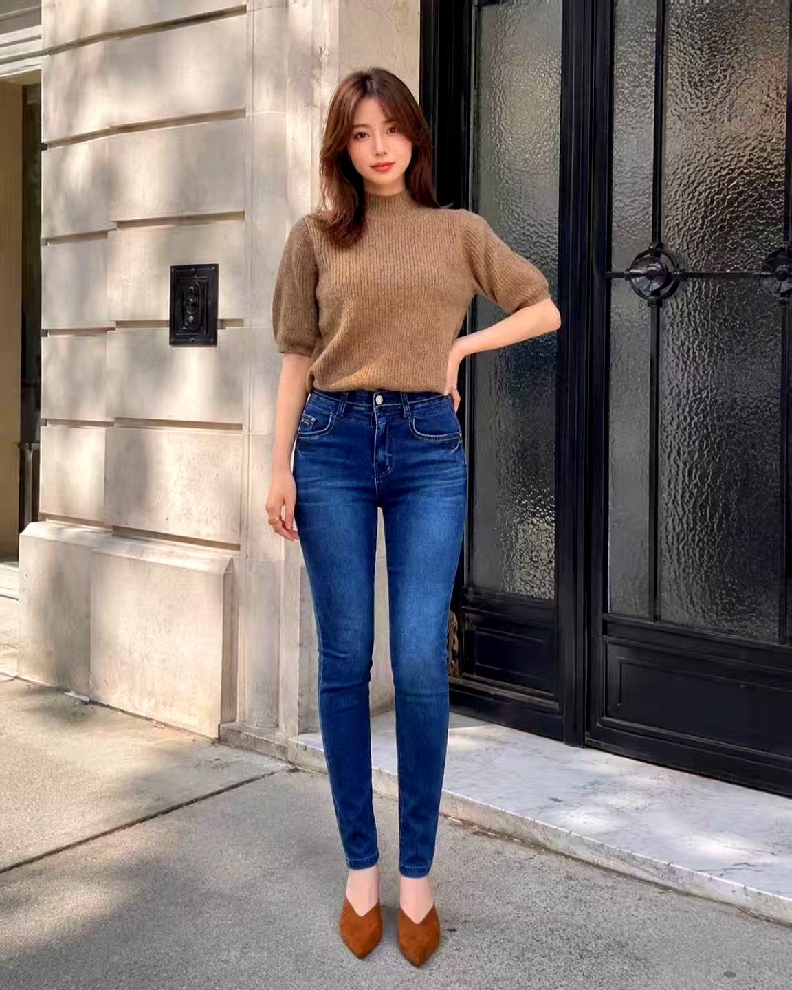 패셔너블 슬림핏 여성 청바지, 우아한 곡선을 강조하다