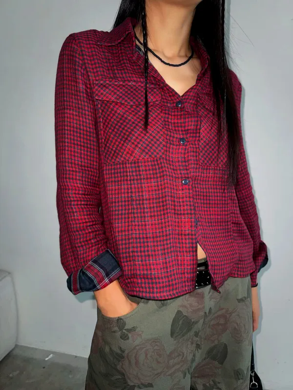 Stylish Plaid Women's Top - Comfortable and Breathable, Perfect Match!