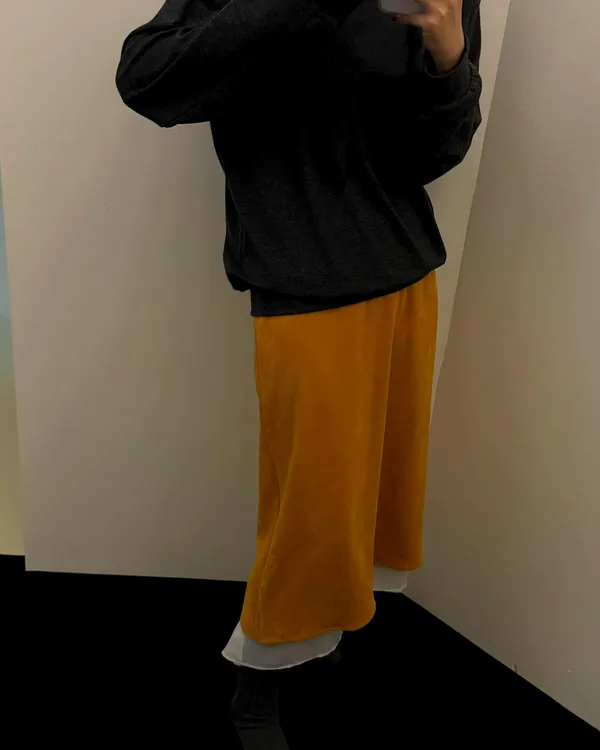 Must-Have Yellow Velvet Midi Skirt for Fall and Winter, Comfortable and Stylish