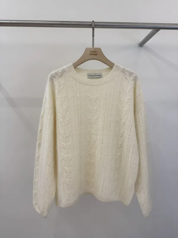 Classic Knitted Sweater - Comfortable, Warm, and Fashionable