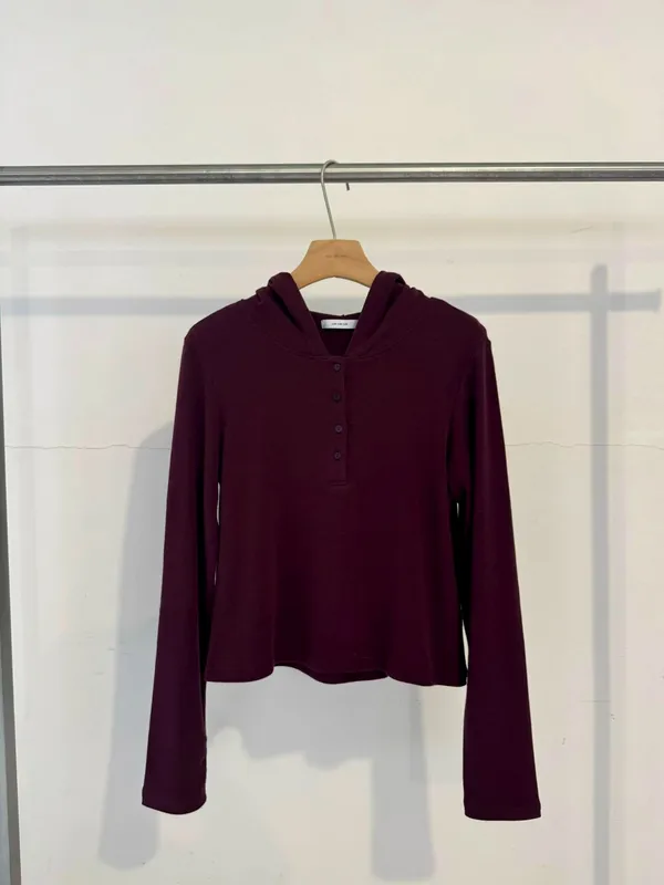 Trendy Casual Women's Top, Comfortable and Versatile for Fall and Winter