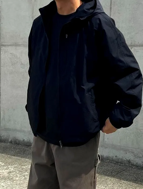 Stylish Men's Top, Lightweight Windbreaker