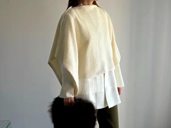 Minimalist Loose Women's Top, Comfortable and Versatile