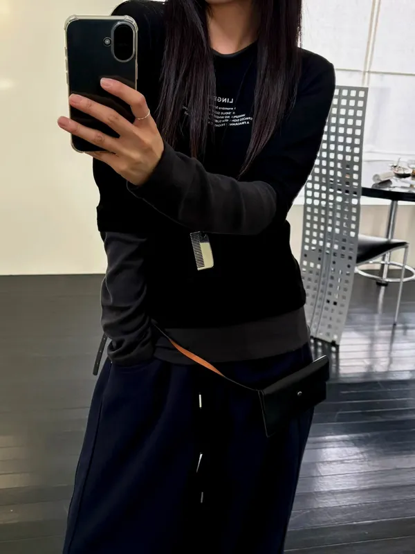 스타일리시하고 미니멀한 여성용 탑, 편안하고 다재다능