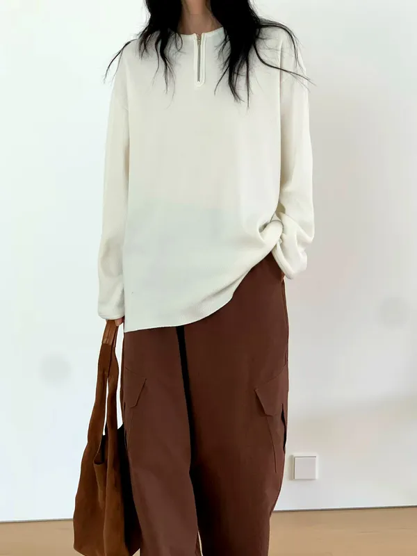 Stylish Minimalist Women's T-Shirt, Comfortable and Versatile