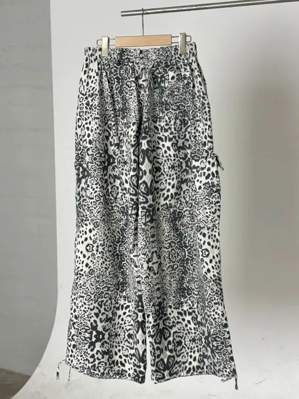 Fashionable Men's Leopard Print Casual Pants - Comfortable and Versatile