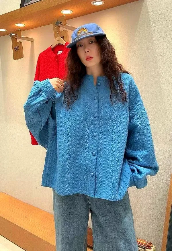 Trendy Loose Women's Jacket with Comfortable Knit Design