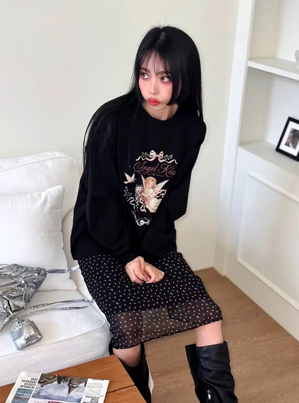 Trendy Printed Women's T-Shirt - Casual Fashion Style