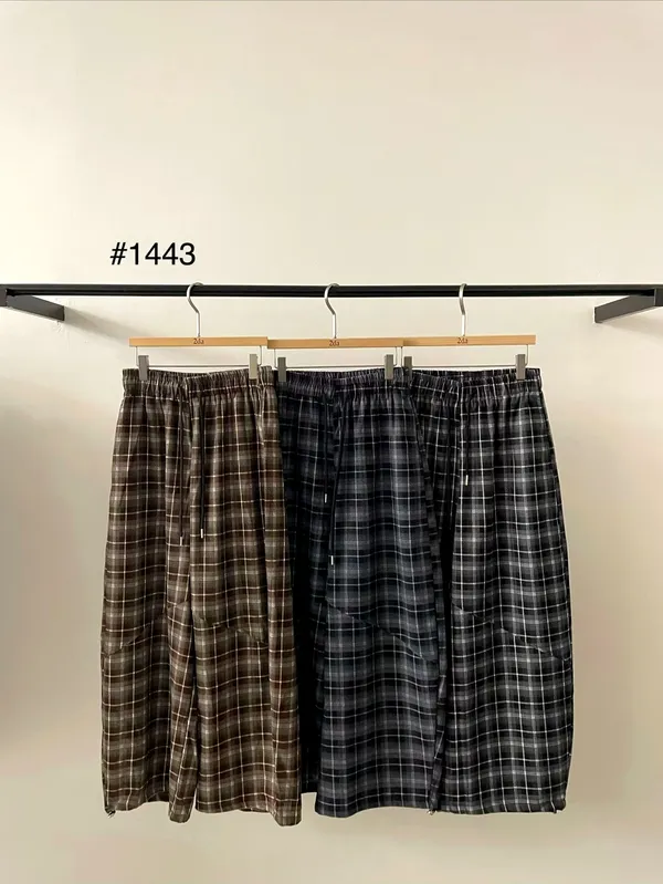 Casual Plaid Women's Pants - Comfortable and Stylish for Perfect Pairing