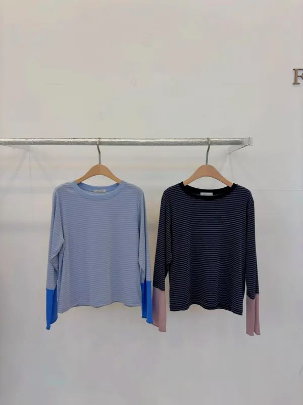 Stylish Striped Women's Top - Comfortable and Breathable for Spring and Autumn