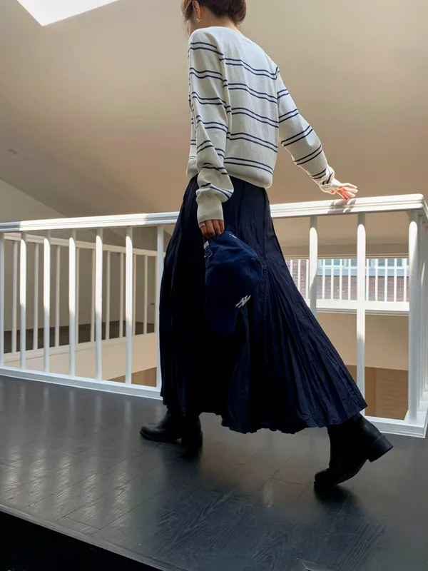 Elegant Pleated Maxi Skirt to Showcase Feminine Charm