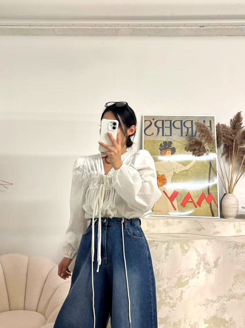 스타일리시하고 다재다능한 여성용 탑, 가볍고 편안한 봄여름용