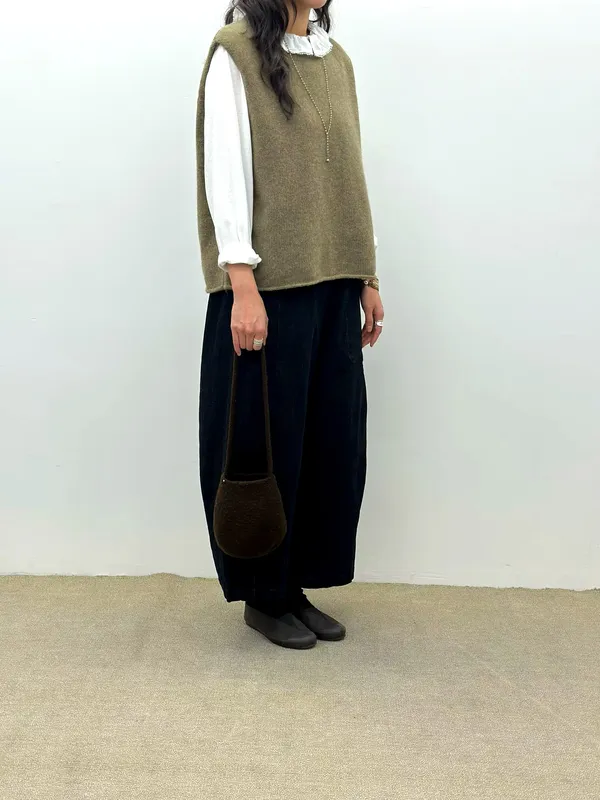 Minimalist Women's Cami Top, Comfortable and Breathable, Perfect for Summer Outfits
