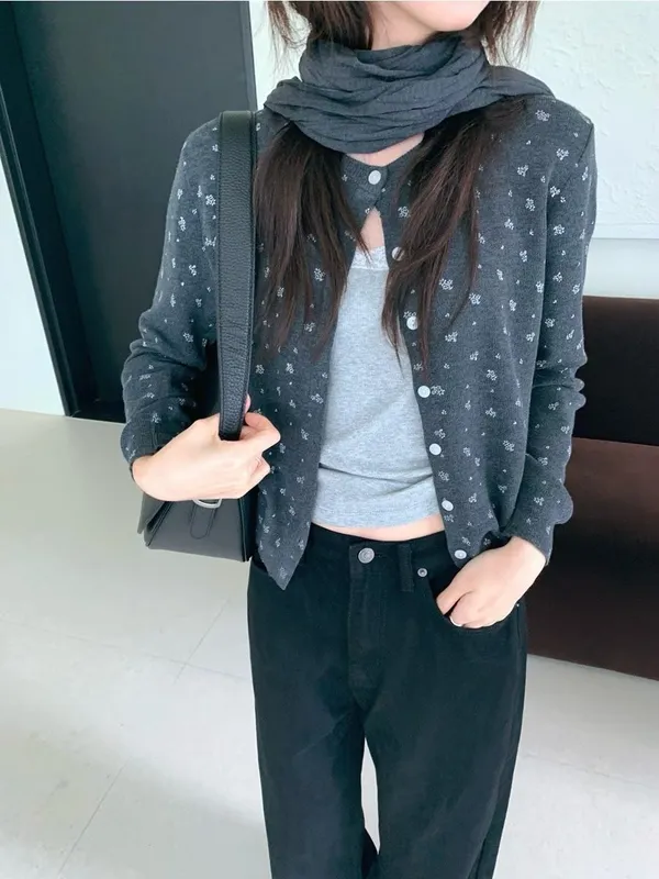 Stylish Knit Sweater, Elegant and Versatile, Comfortable and Breathable