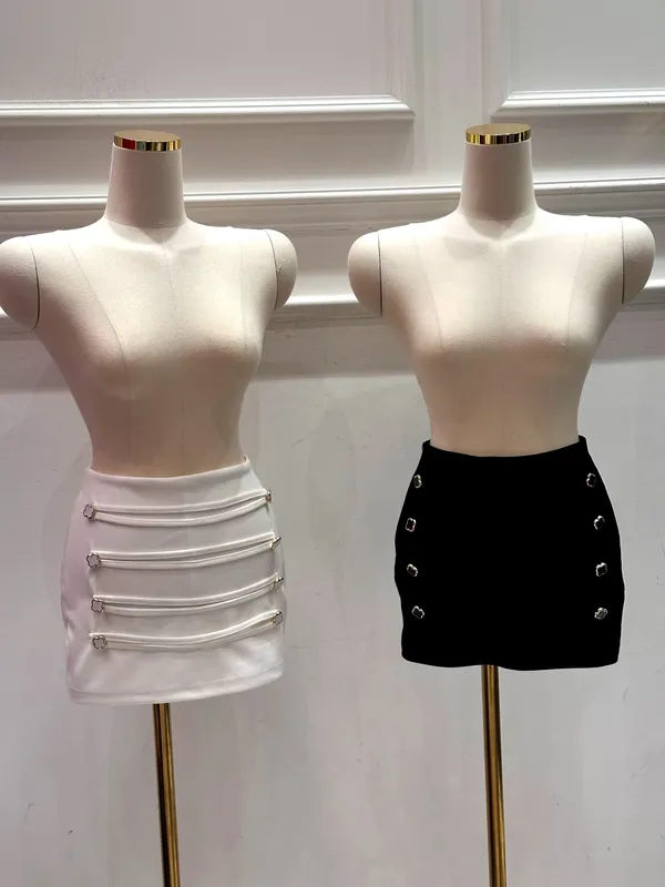 Skirt Mini Bergaya dan Serbaguna untuk Penampilan Anggun