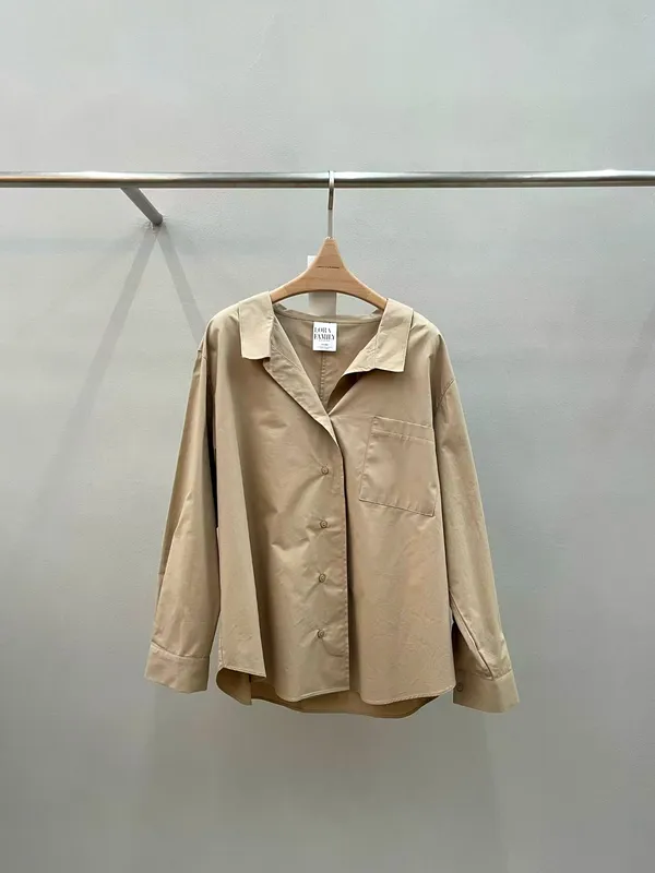 เสื้อเชิ้ตทรงหลวมสไตล์มินิมอล - สบายและระบายอากาศได้ดีเหมาะกับทุกโอกาส