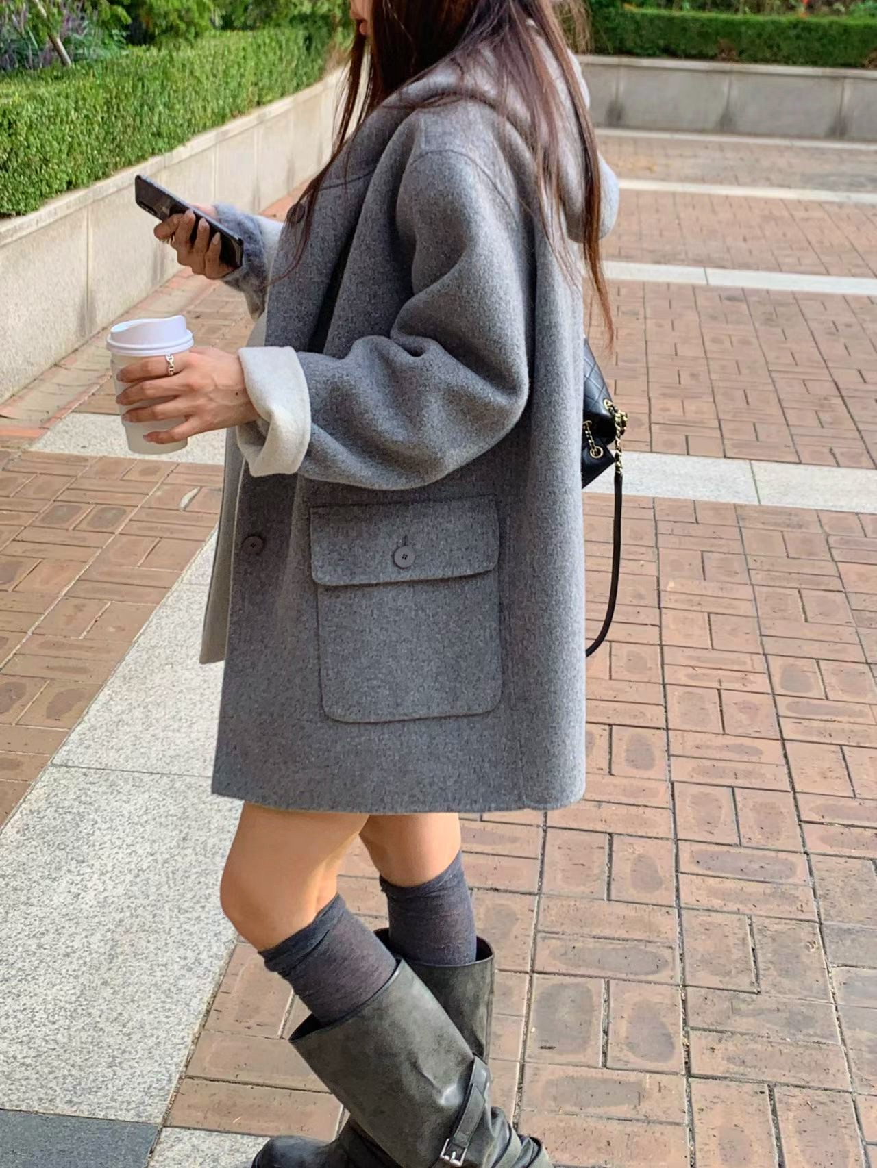 스타일리시한 회색 여성 재킷 - 따뜻하고 편안함