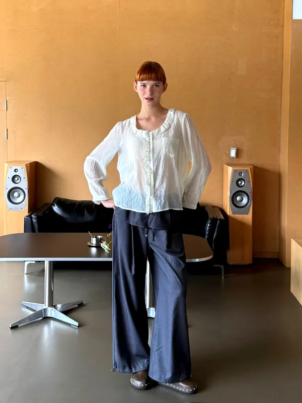 Lightweight and Breathable Women's Top, Elegant Casual Style