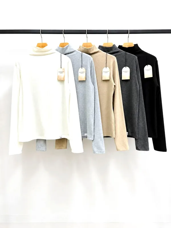 Comfortable Versatile Women's Turtleneck Top for Fall and Winter