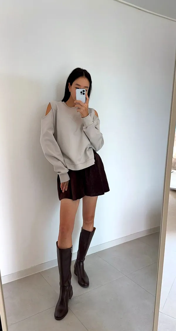 Fashionable Cold Shoulder Top, Comfortable Casual Style
