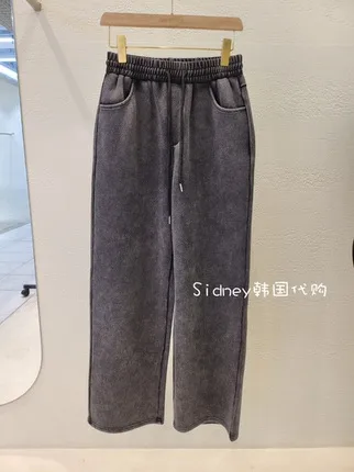 Stylish and Casual Loose Fit Sports Pants - Comfortable and Versatile
