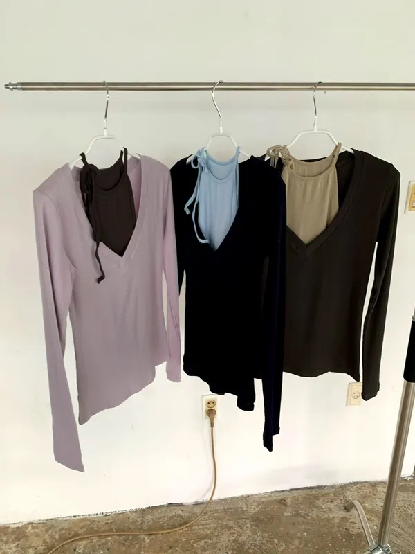 Stylish Minimalist Women's Top with V-Neck Design, Comfortable and Breathable