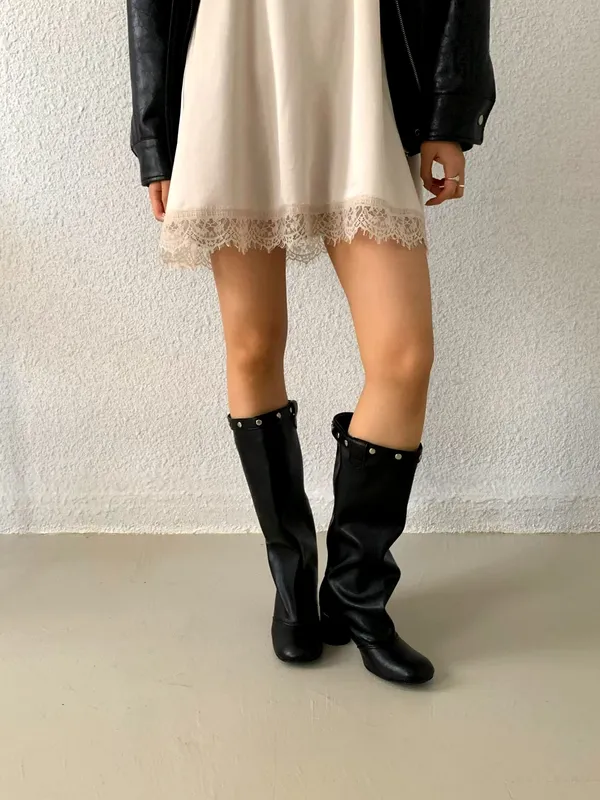 Stylish Women's Long Boots - Elegance Meets Comfort