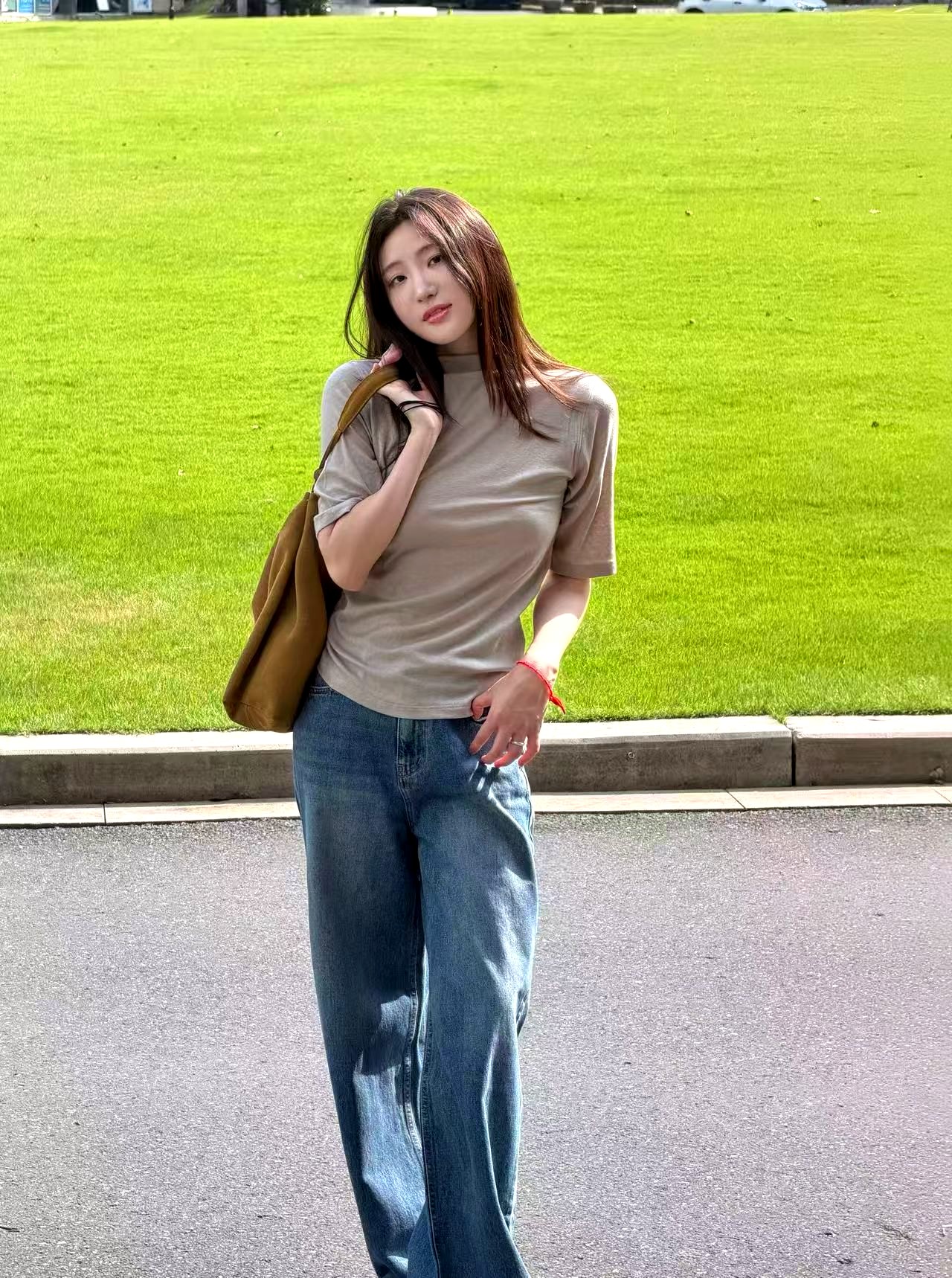 스타일리시한 여성 트렌치 코트 - 우아하고 완벽한 매치