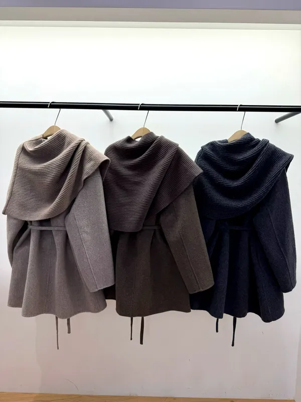 Stylish Women's Coat - Elegant and Comfortable for Any Occasion